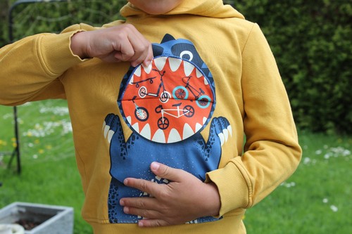 Gelber hoodie von - von, mit
